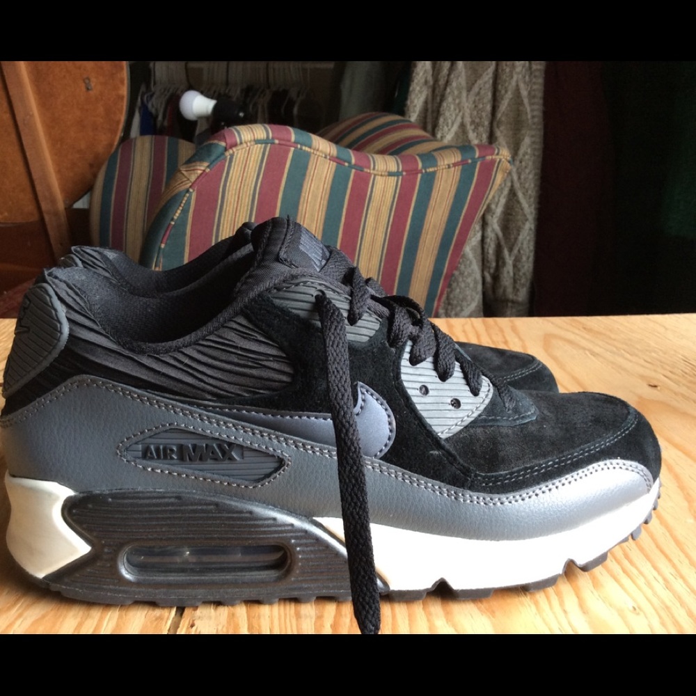 Nike Air Max Women’s size 8 - Picture 2 of 8